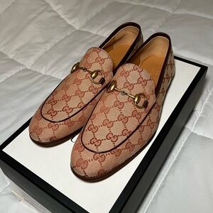 Gucci Supreme Print Loafers